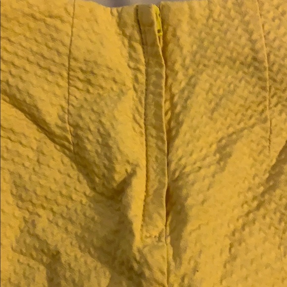 Yellow Lily Shorts A Worn twice - Picture 3 of 3